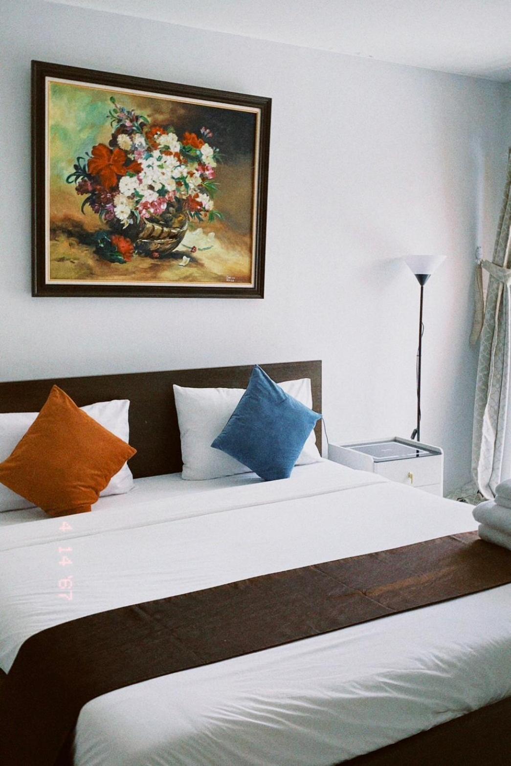 Hotel Sasimanta à Kamala Beach Extérieur photo